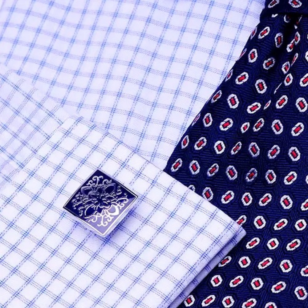 Elegant Silver and Navy Square Cufflinks - Picture 4 of 16